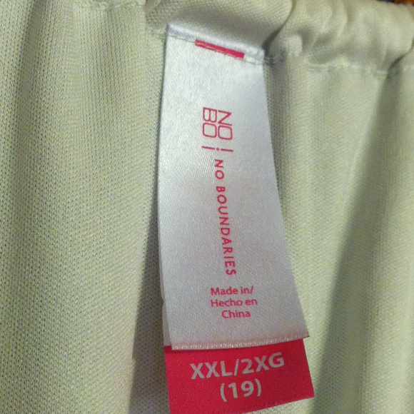 No Boundaries Maxi Dress Paisley pattern - Picture 9 of 9